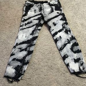 Zara bleached marked raw hem jeans